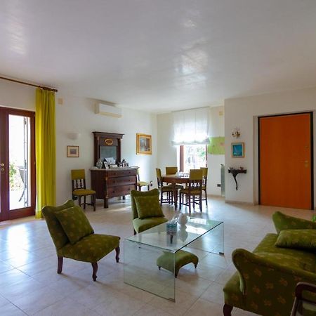 Bed and Breakfast La Volpina Martina Franca Exterior foto