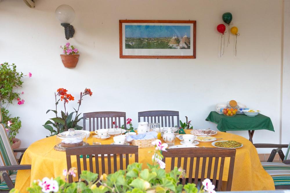 Bed and Breakfast La Volpina Martina Franca Exterior foto